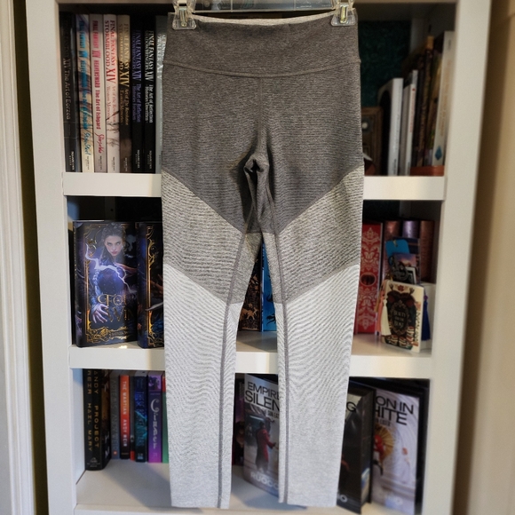 Outdoor Voices Springs 7/8 Legging in Gray - Picture 3 of 5